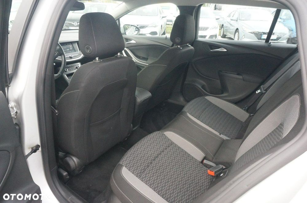 Opel Astra - 23