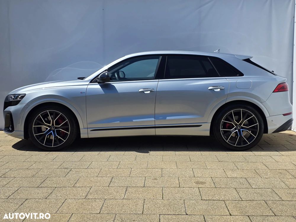 Audi Q8 55 TFSI e quattro Tiptronic PHEV - 4