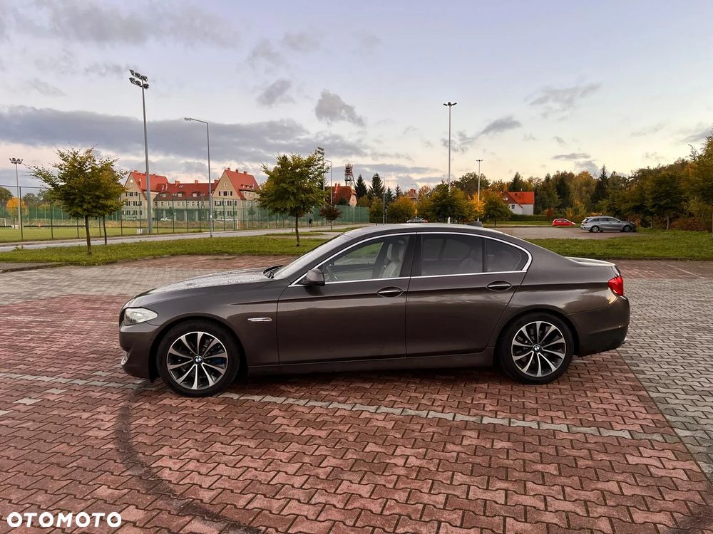 BMW Seria 5 520d - 4
