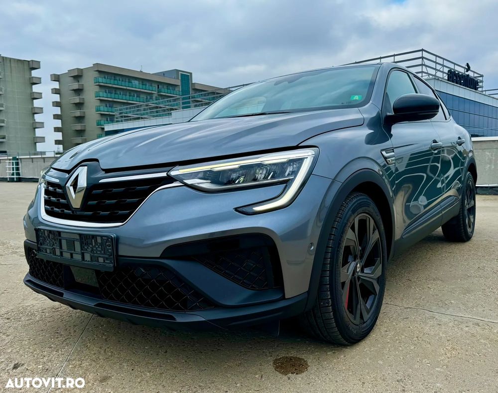Renault Arkana E-TECH Hybrid RS Line - 7
