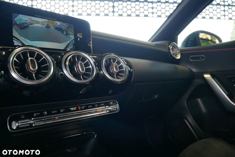 Mercedes-Benz Klasa A 250 4-Matic AMG Line 7G-DCT - 23