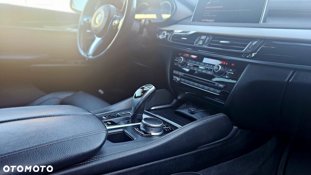 BMW X6M - 11