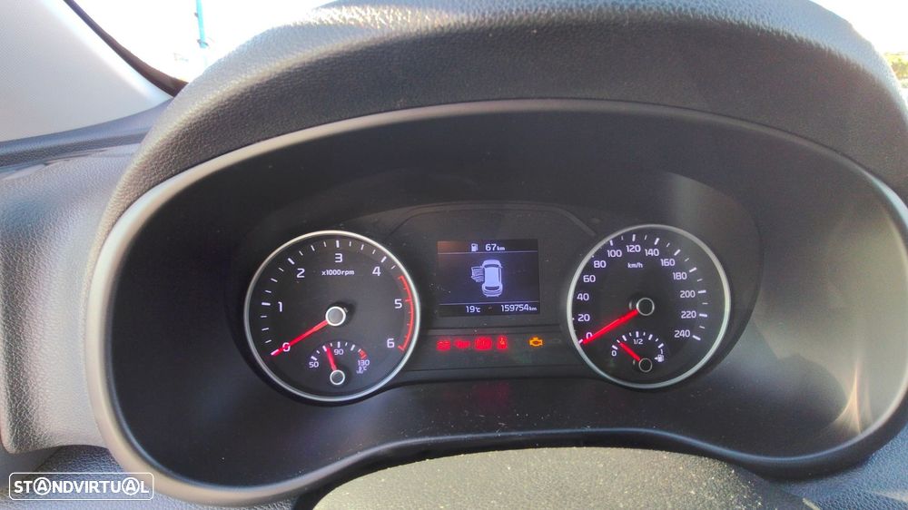 Kia Sportage 1.6 CRDi ISG MHEV Urban - 21