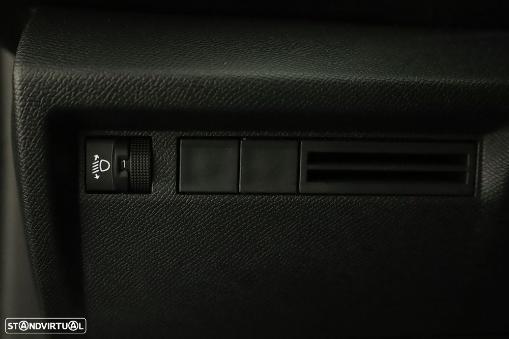 Citroën C4 1.2 PureTech Plus EAT8 - 19