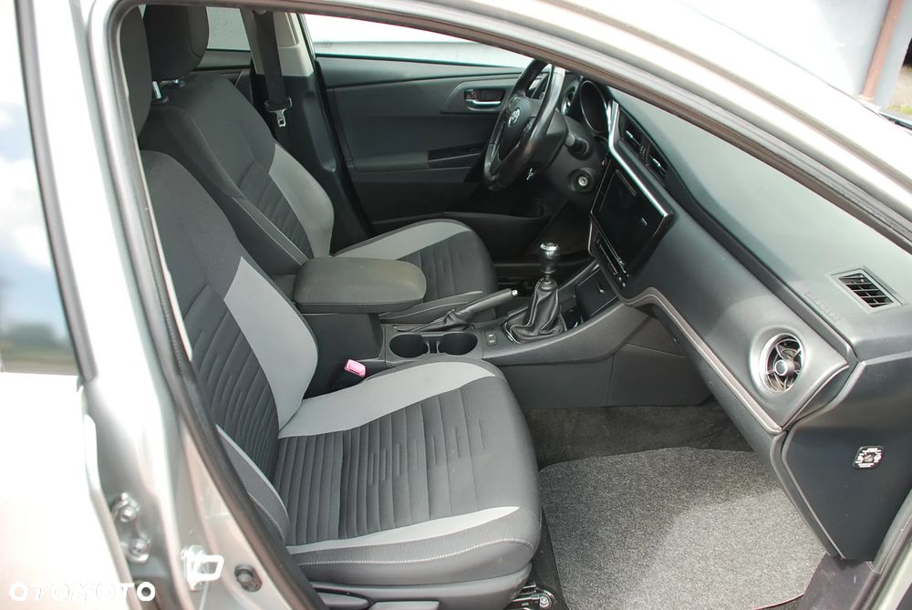 Toyota Auris 1.6 D-4D Edition-S - 13