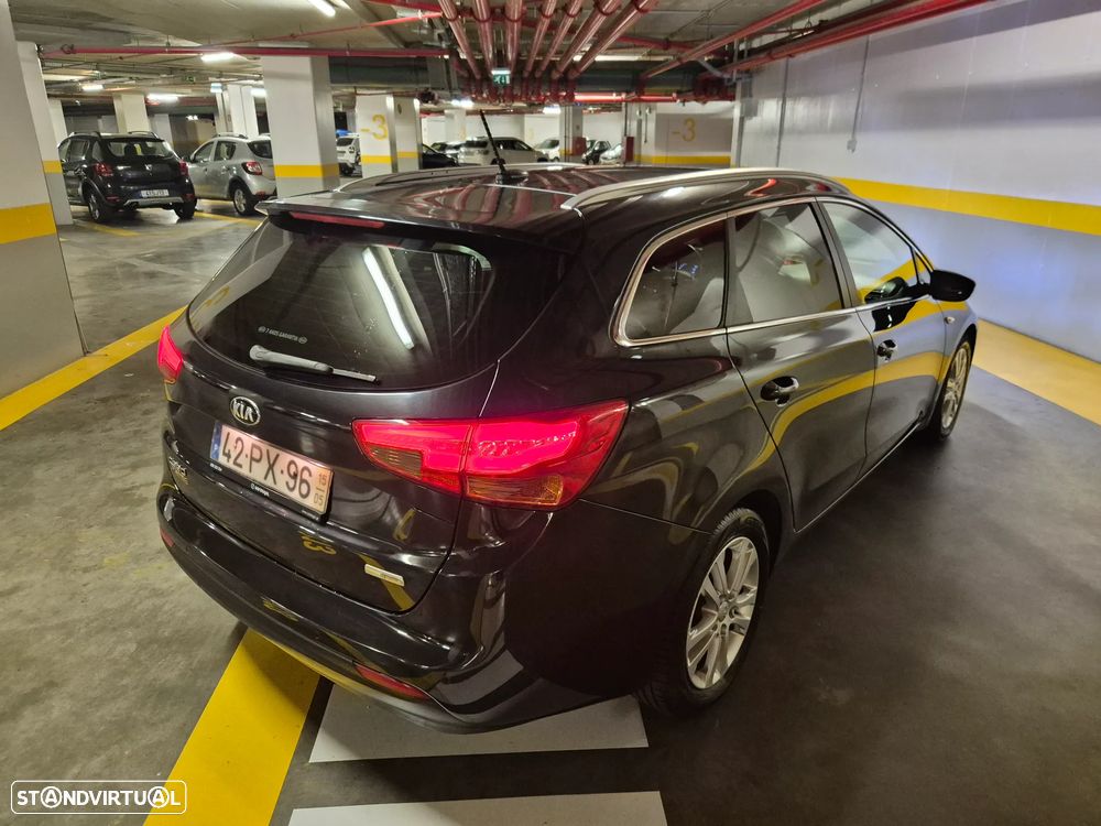 Kia Ceed SW 1.6 CRDi Prime - 13