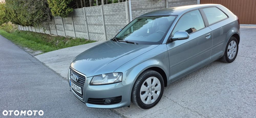 Audi A3 1.6 Attraction - 12