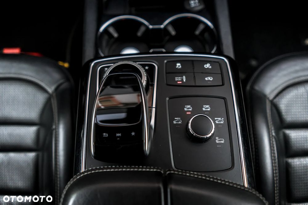Mercedes-Benz GLE - 21