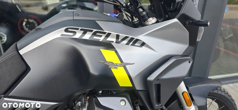 Moto Guzzi Stelvio - 10