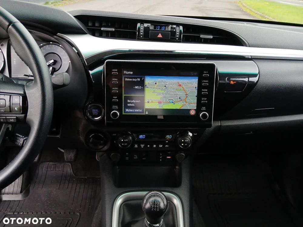 Toyota Hilux 2.8 D-4D Double Cab SR5 4x4 - 37