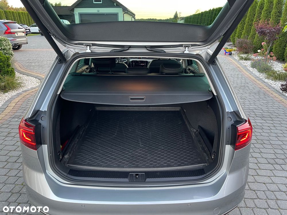 Volkswagen Passat 2.0 TDI 4Mot Elegance DSG - 10