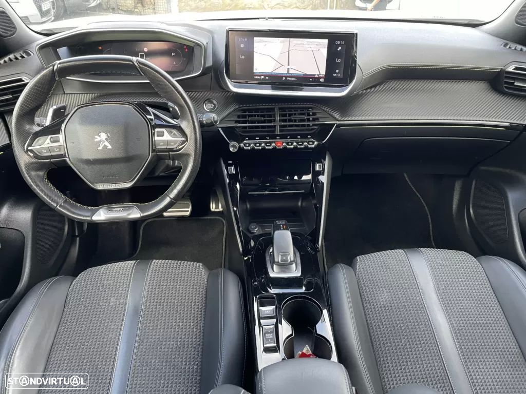 Peugeot 2008 1.2 PureTech GT Line EAT8 - 14