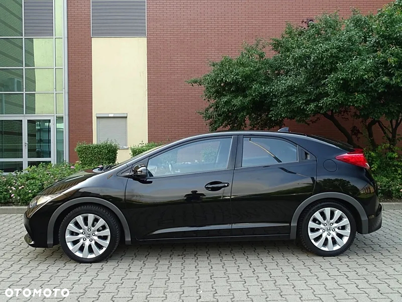 Honda Civic 1.4 i-VTEC Comfort Black Edition - 10
