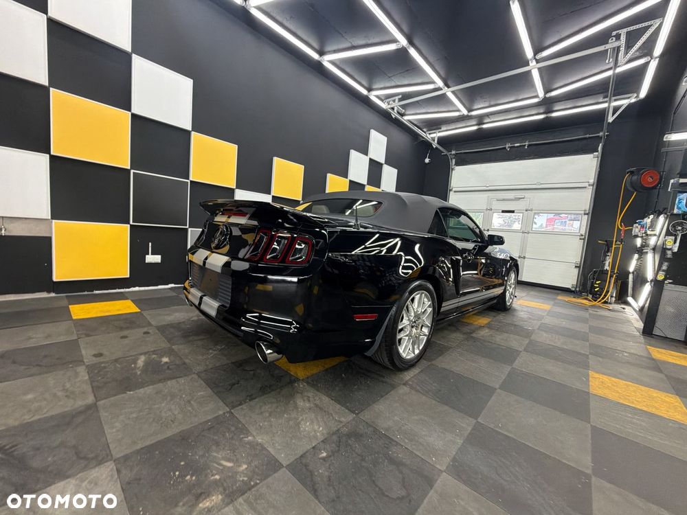 Ford Mustang 3.7 V6 - 11