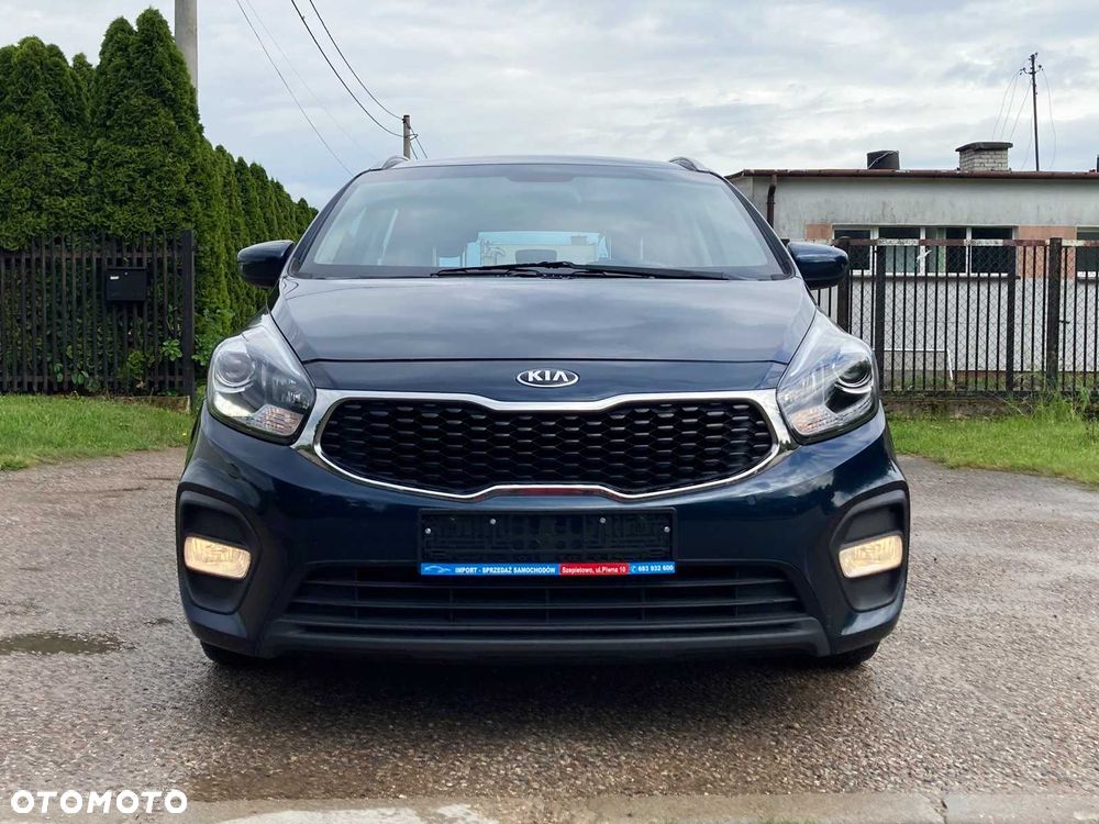 Kia Carens - 5