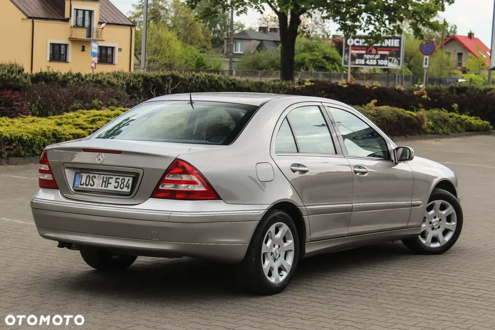 Mercedes-Benz Klasa C 180 Kompressor Automatik Elegance - 7