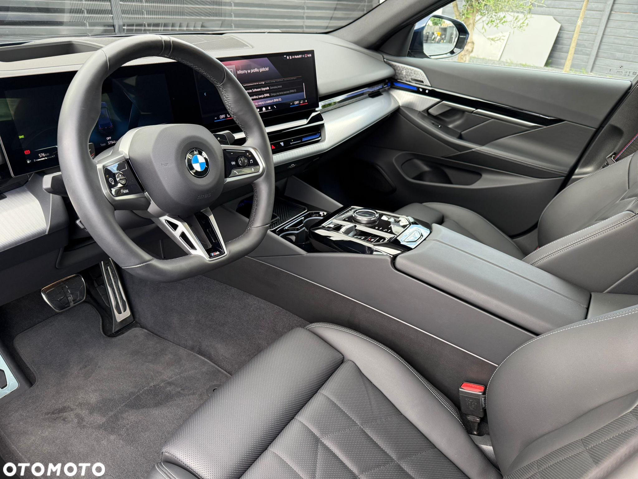 BMW Seria 5 - 38