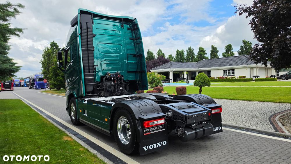 Volvo ///FH500///2023///GLOBETROTTER/// XXL///HYDRAULIKA///FULL LED///VIRTUAL COCPIT///ALUFELGI///KLIMATYZACJA POSTOJOWA///NAWIGACJA///TV///WAGA/// KAMERA///STAN BARDZO DOBRY - 8