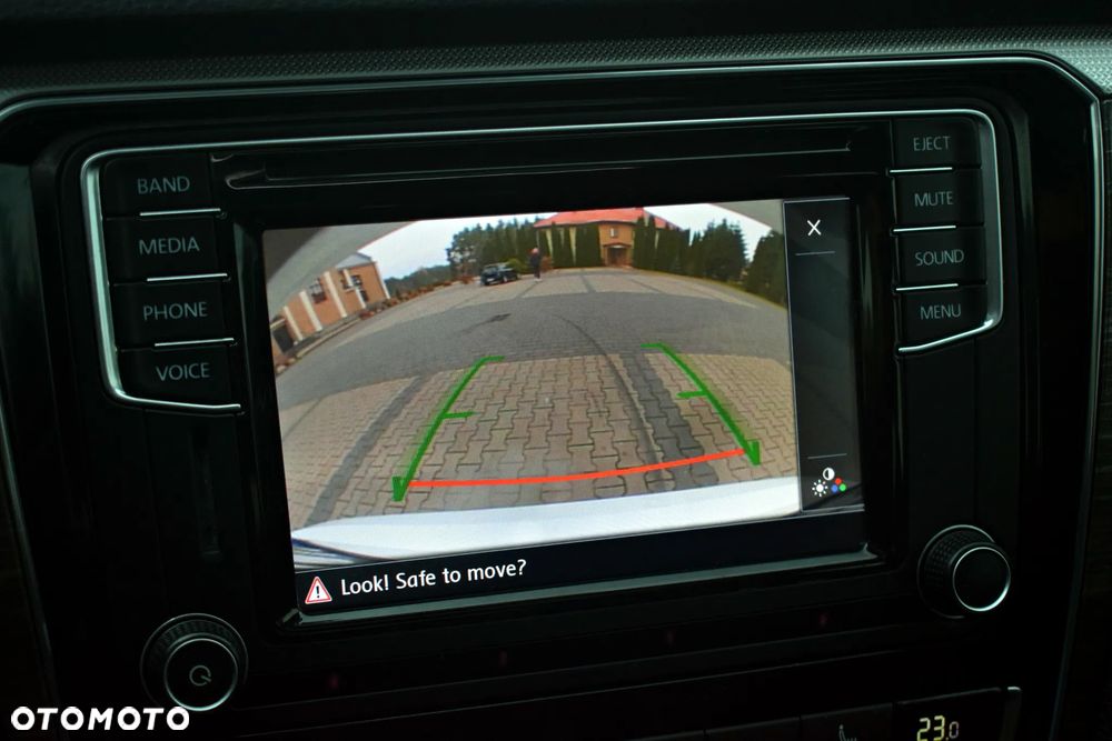 Volkswagen Passat - 6