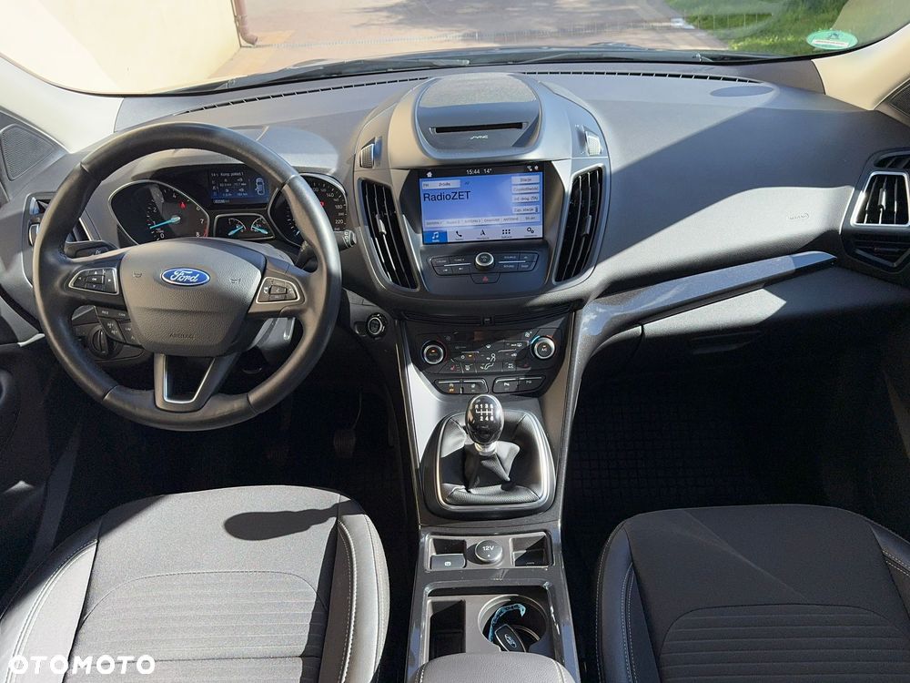 Ford Kuga 1.5 EcoBoost 2x4 Titanium - 13
