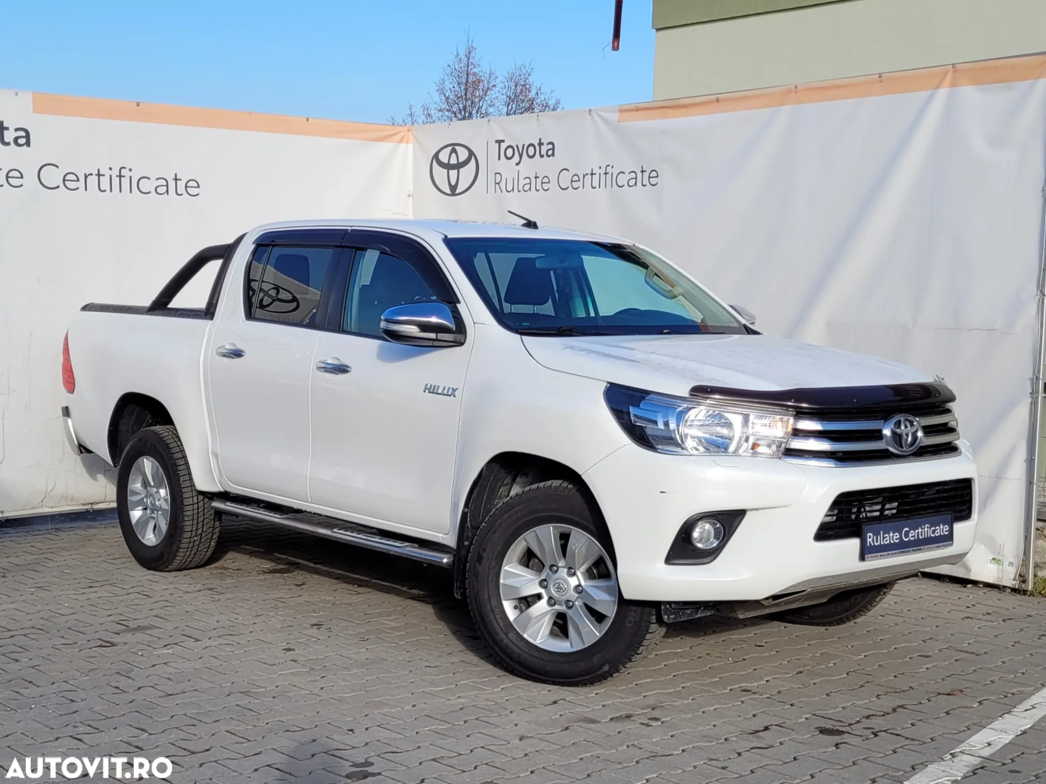 Toyota Hilux 4x4 Double Cab A/T Style - 2