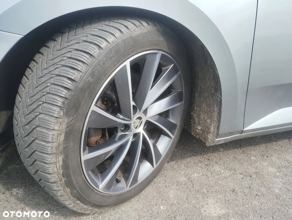 Skoda Superb 2.0 TDI DSG L&K - 15