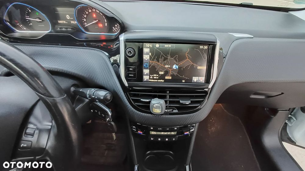 Peugeot 2008 BlueHDi FAP 120 STOP & START Business-Line - 10
