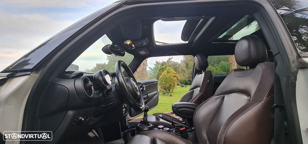 MINI 3 Portas Cooper D - 36