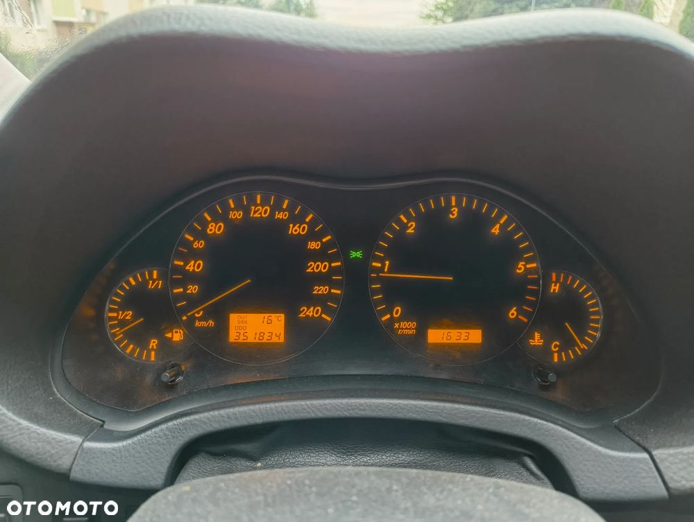 Toyota Avensis 2.0 D-4D Sol - 16