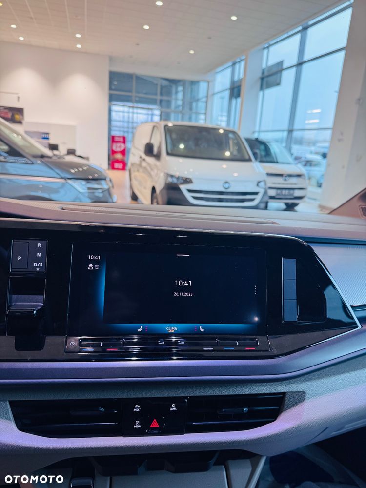 Volkswagen Multivan - 12