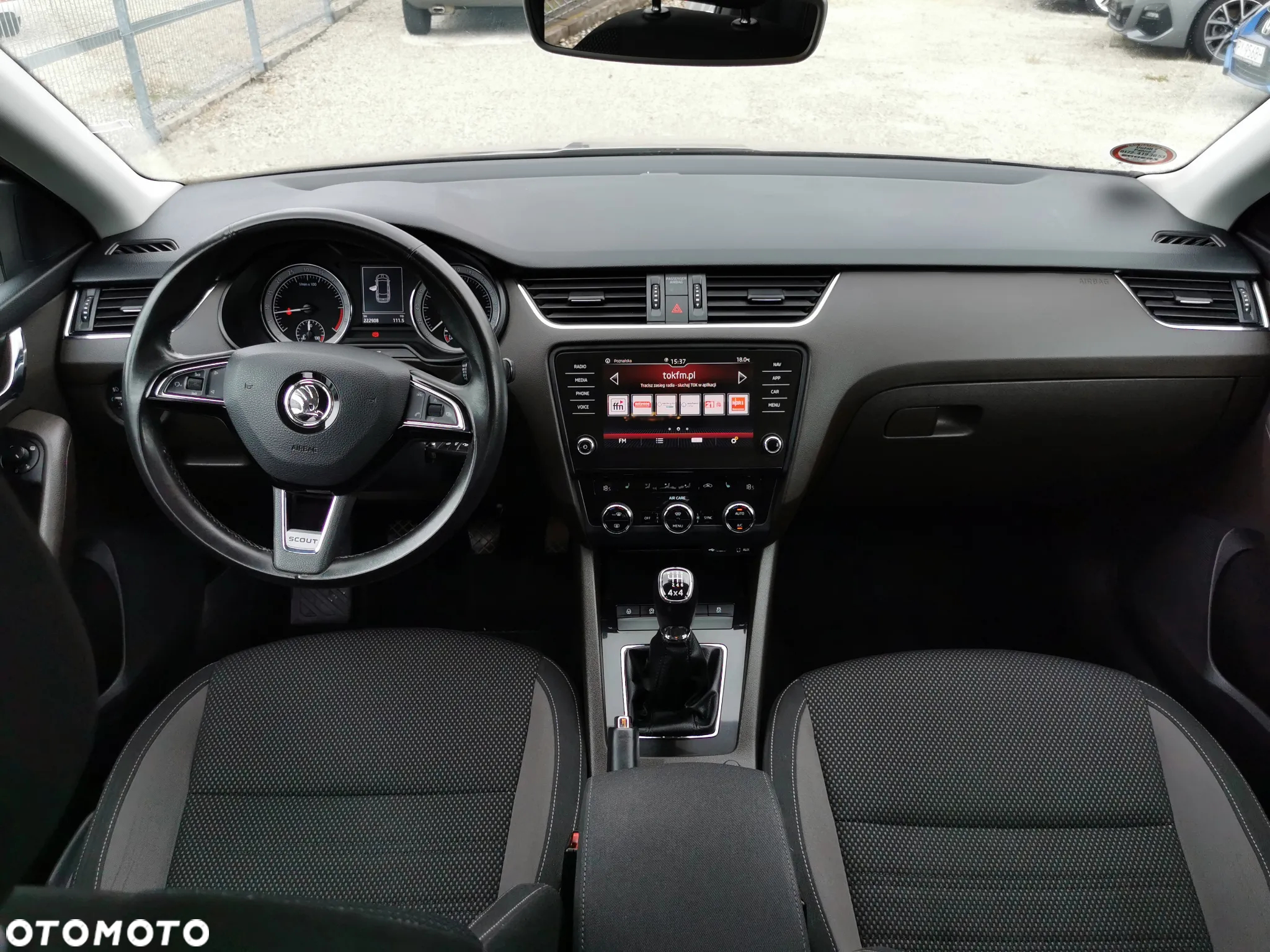 Skoda Octavia Combi 2.0 TDI 4x4 Scout - 11