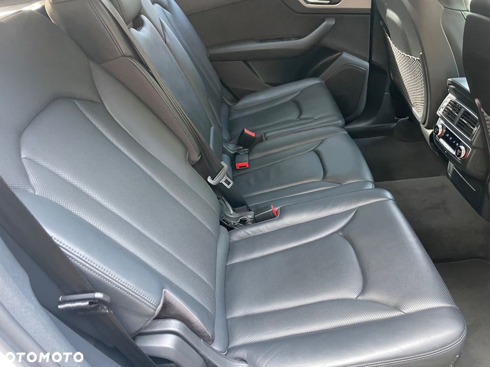 Audi Q7 - 8