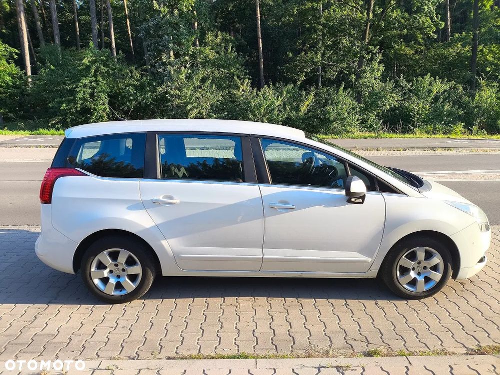 Peugeot 5008 - 3