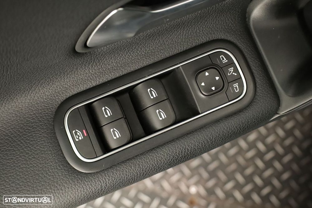 Mercedes-Benz A 200 Standard - 21