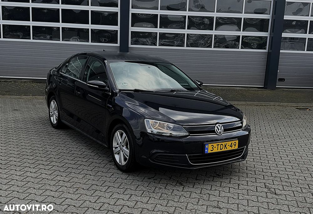 Volkswagen Jetta 1.4 DSG Comfortline - 1