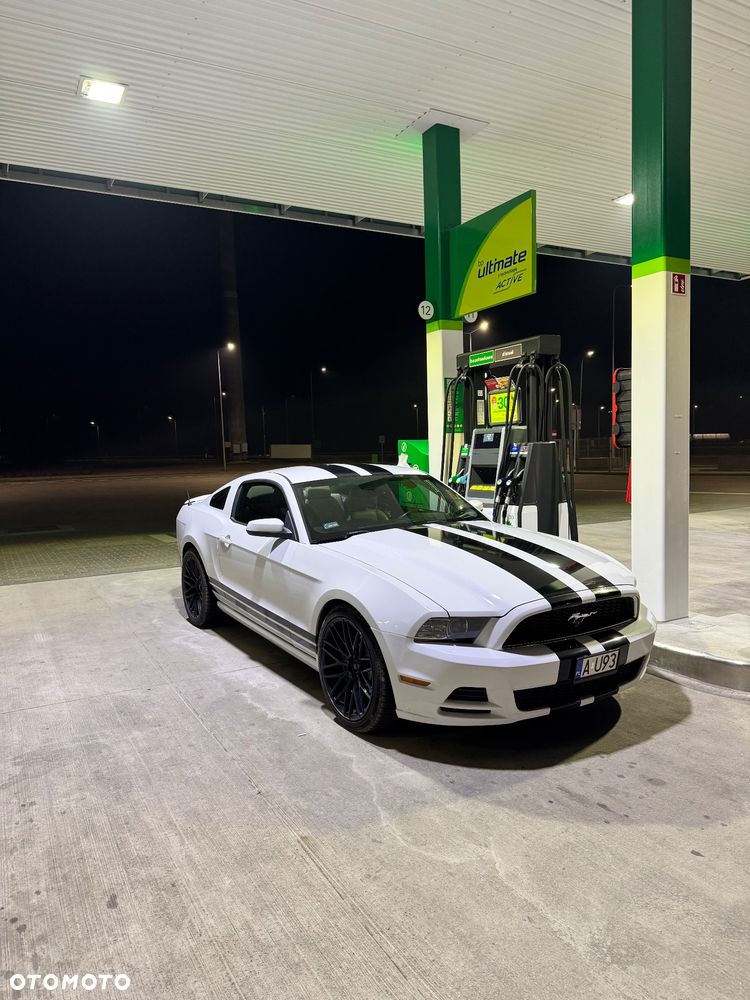 Ford Mustang 3.7 V6 Premium - 3