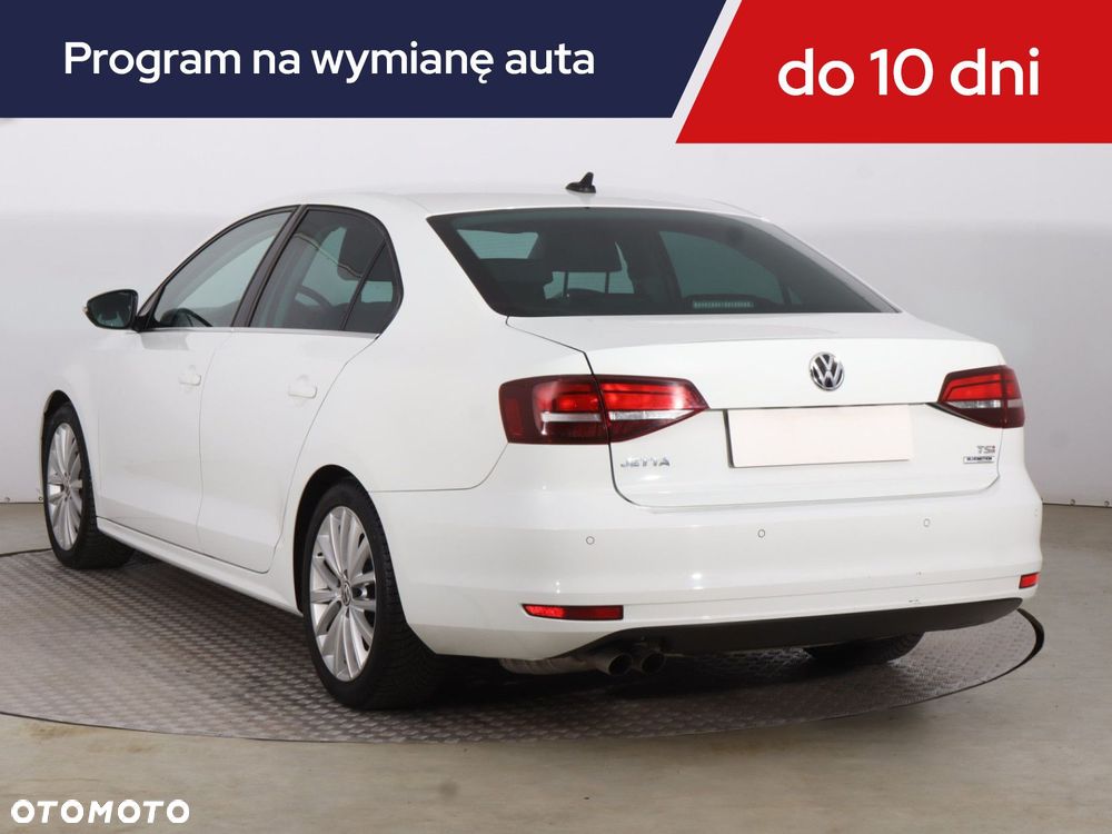 Volkswagen Jetta - 6