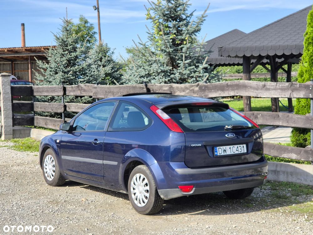 Ford Focus 1.8 Trend - 4