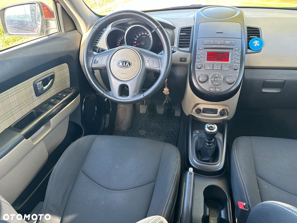 Kia Soul 1.6 GDI L - 25