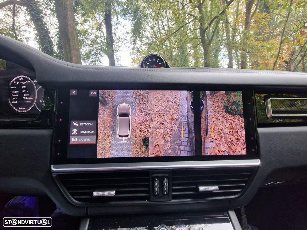 Porsche Cayenne Turbo - 40