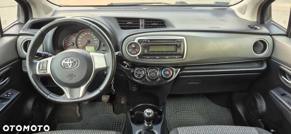 Toyota Yaris 1.33 Active - 5
