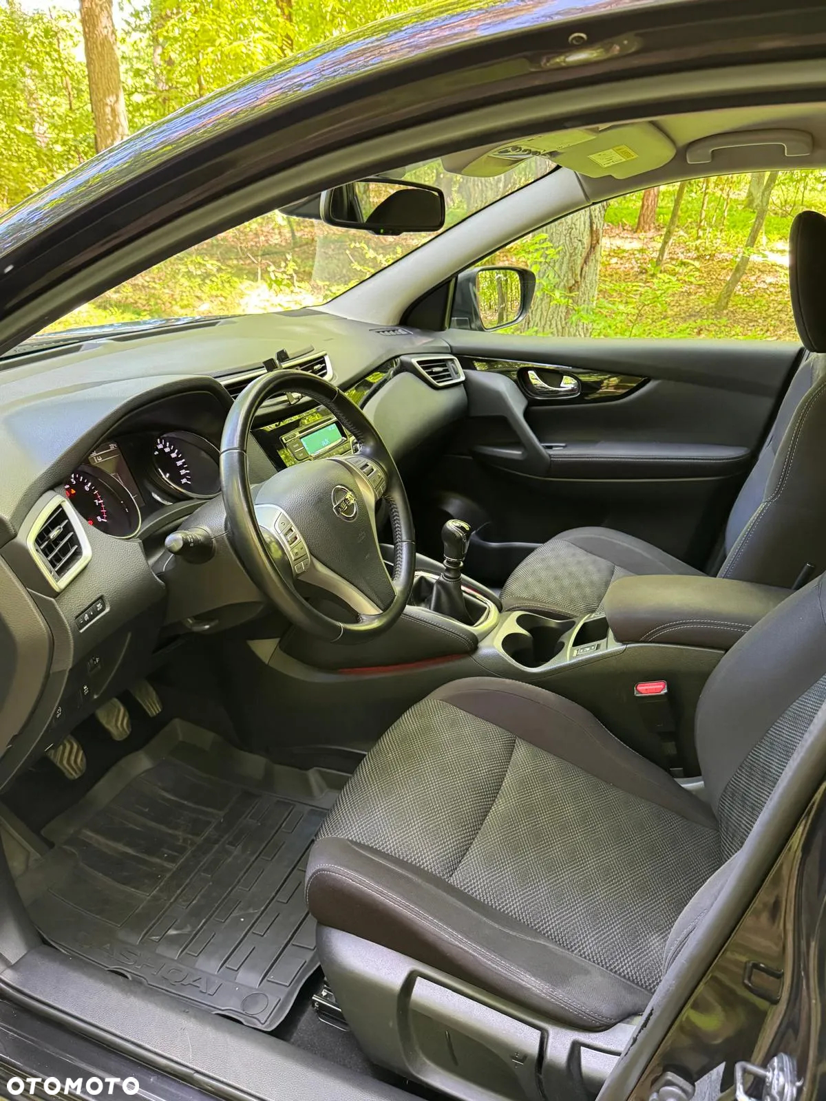 Nissan Qashqai 1.6 DIG-T N-Connecta - 27