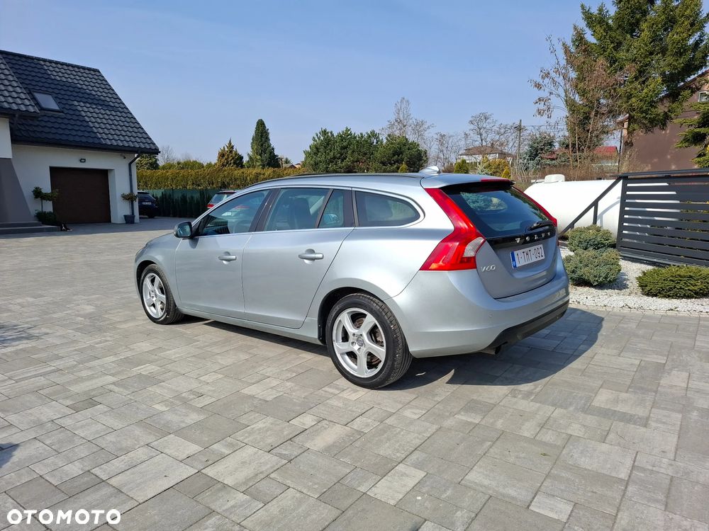 Volvo V60 D3 Edition - 8