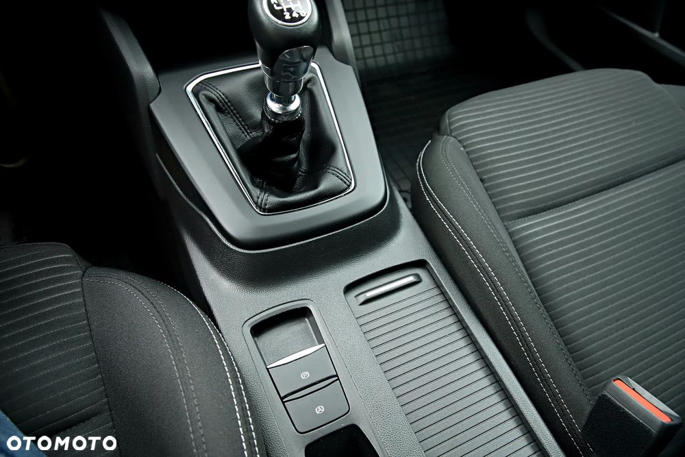 Ford Focus 1.5 EcoBlue STart-Stopp-System TITANIUM - 37