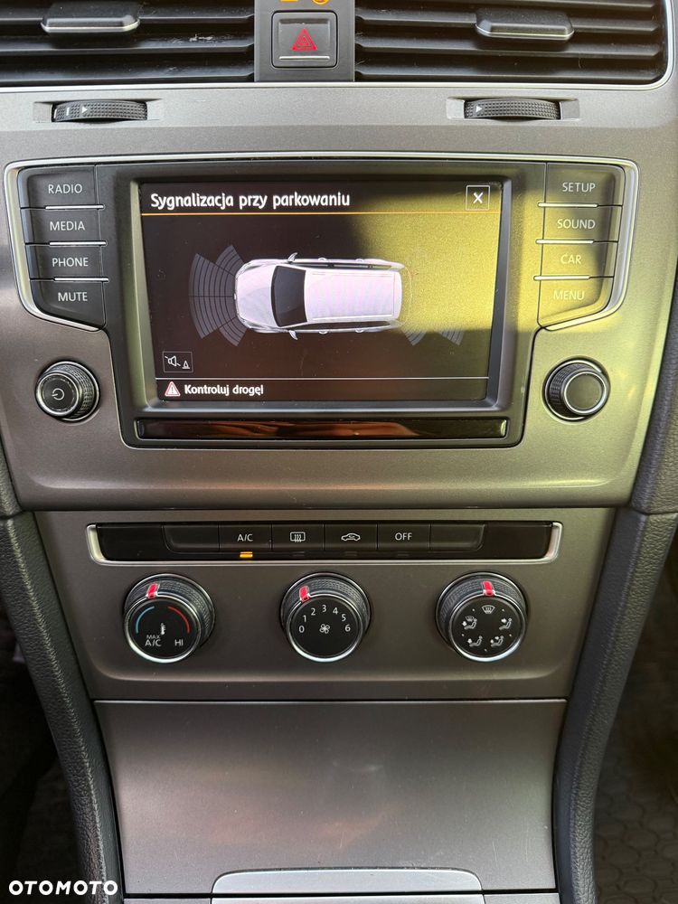 Volkswagen Golf 1.2 TSI BMT Trendline - 23