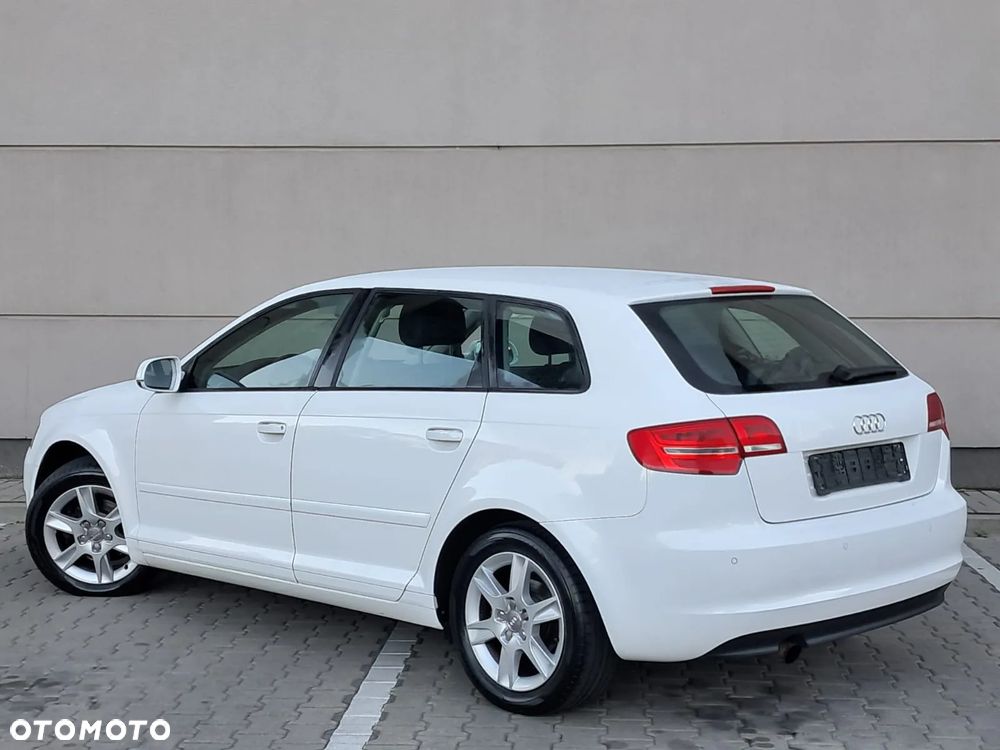 Audi A3 1.6 Limited Edition - 15