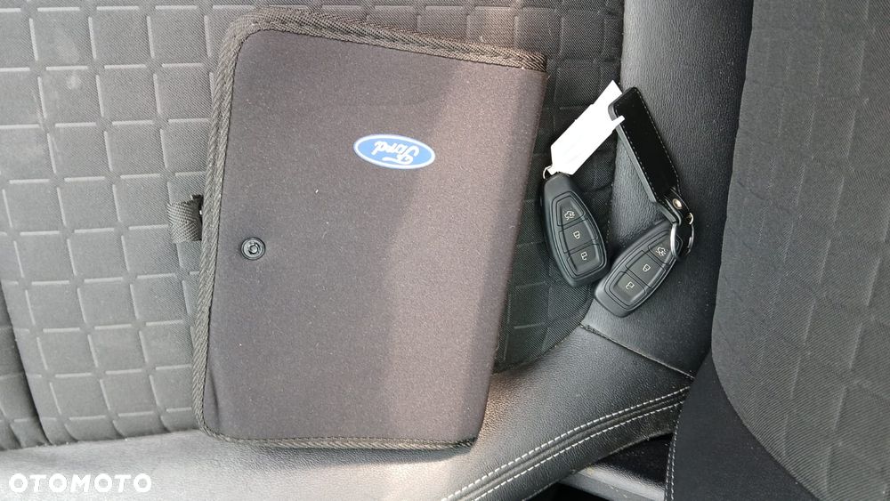 Ford Fiesta 1.0 EcoBoost S&S TITANIUM - 15