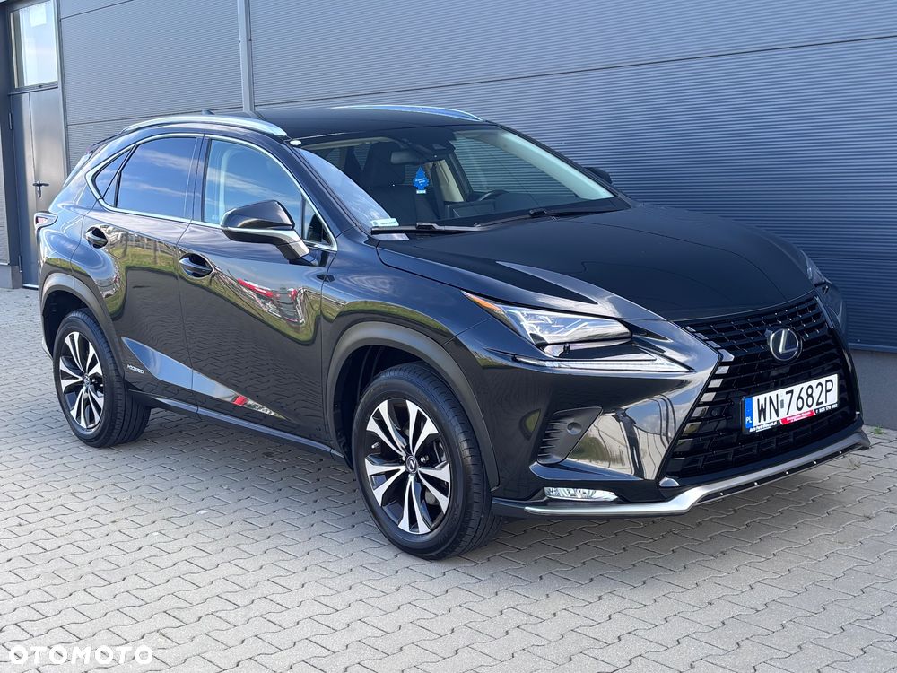 Lexus NX 300h F Impression AWD - 3