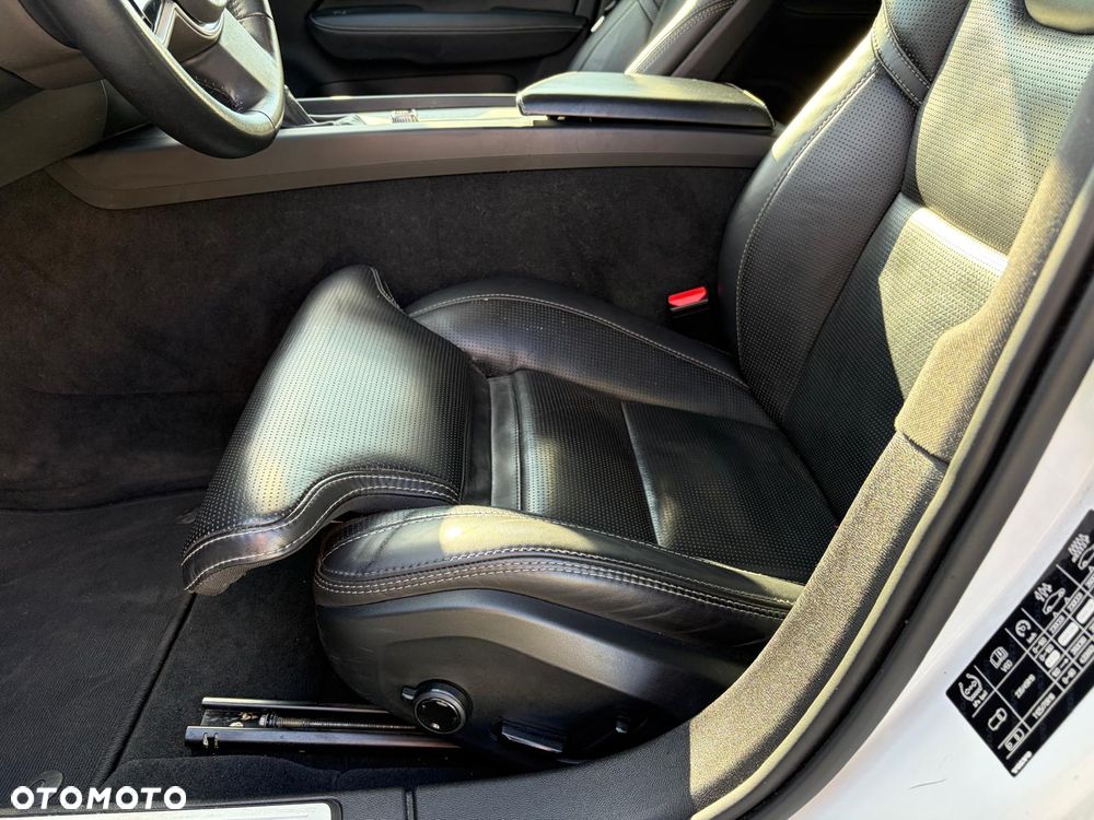 Volvo V60 Cross Country D4 AWD - 21