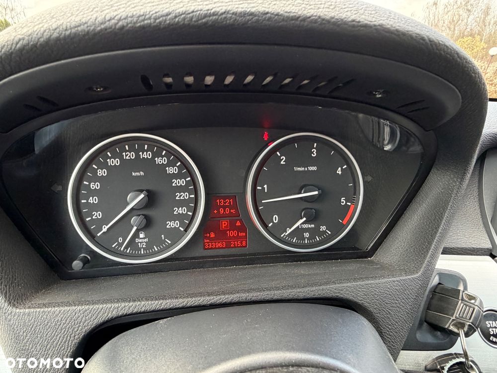 BMW X5 xDrive35d - 34